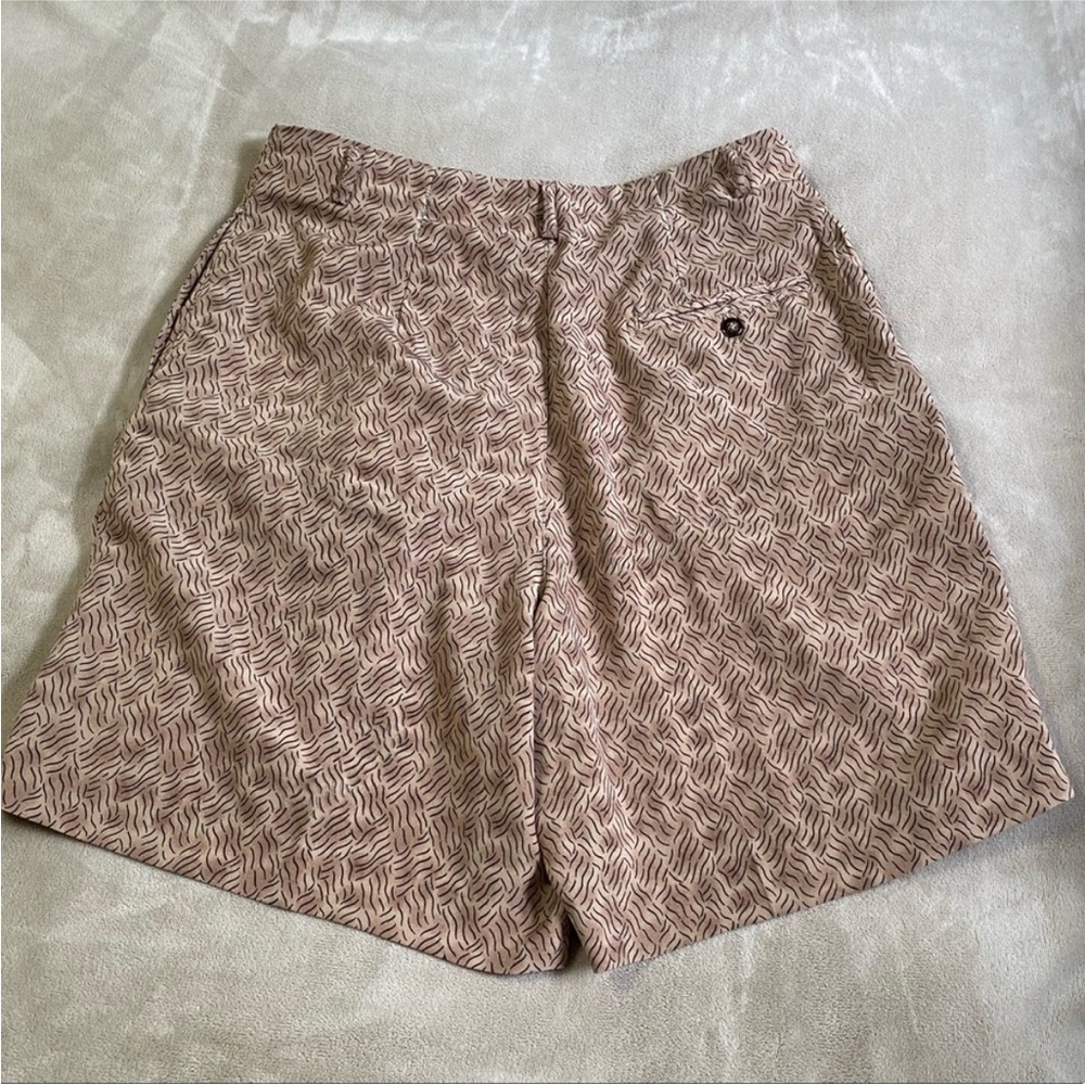 Haley Vintage 80’s Pleated‎ High Waist Shorts - Picture 5 of 12